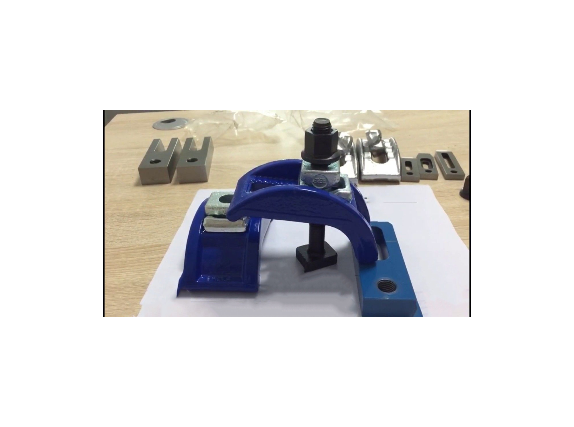 Adjustable Mold Clamp - Image 3